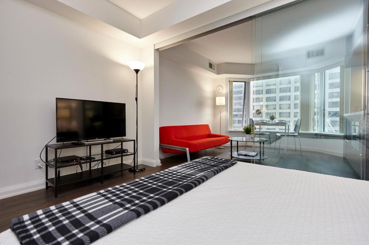 Atlas Suites - Yorkville Furnished Apartments Торонто Экстерьер фото