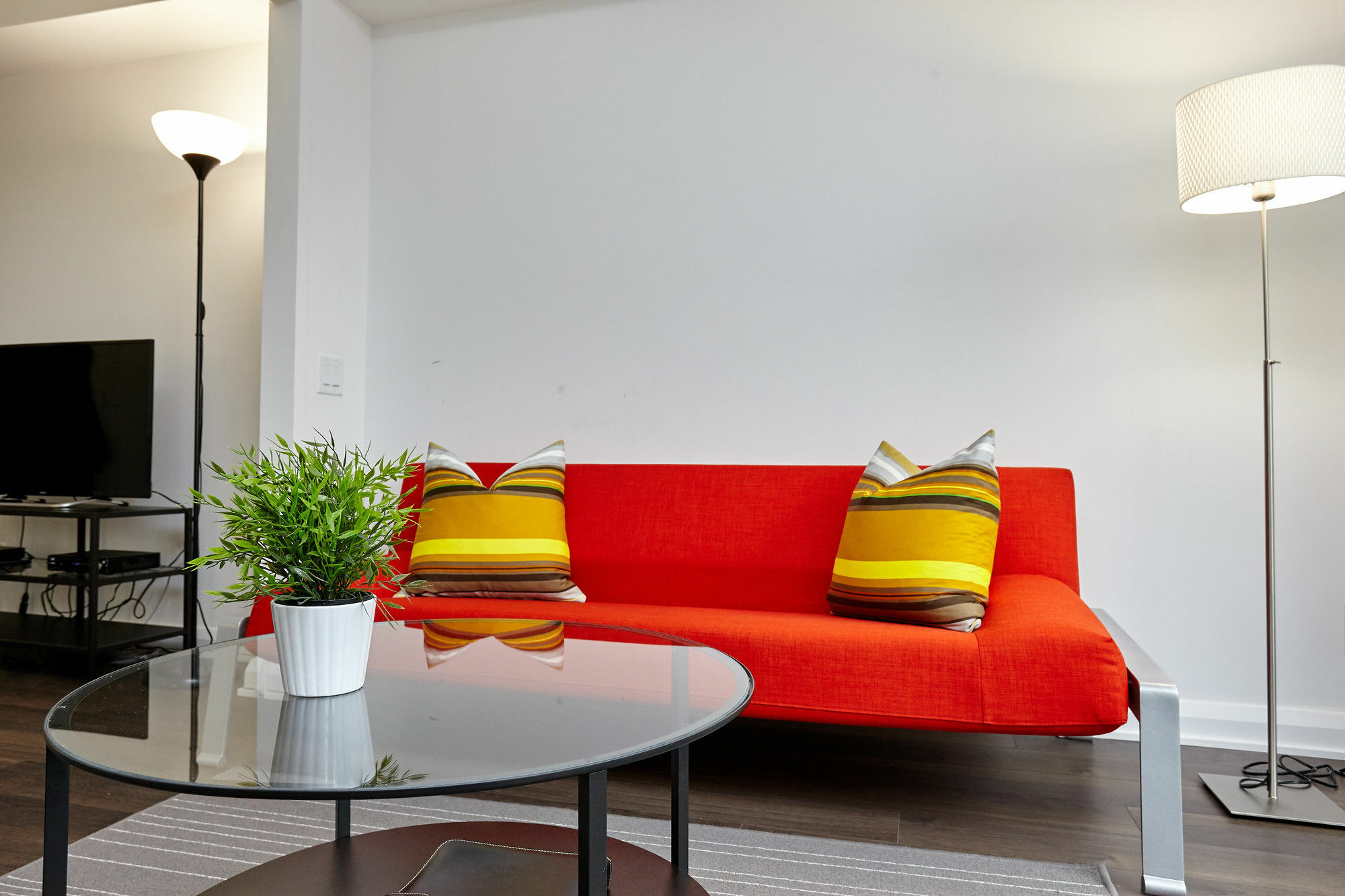 Atlas Suites - Yorkville Furnished Apartments Торонто Экстерьер фото