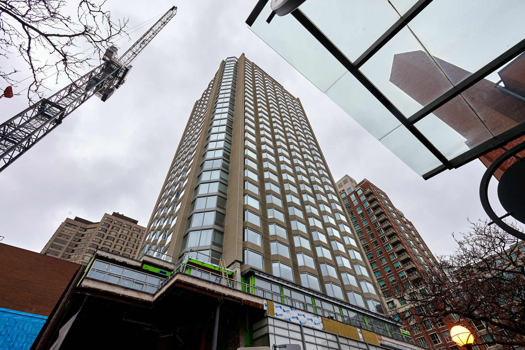 Atlas Suites - Yorkville Furnished Apartments Торонто Экстерьер фото