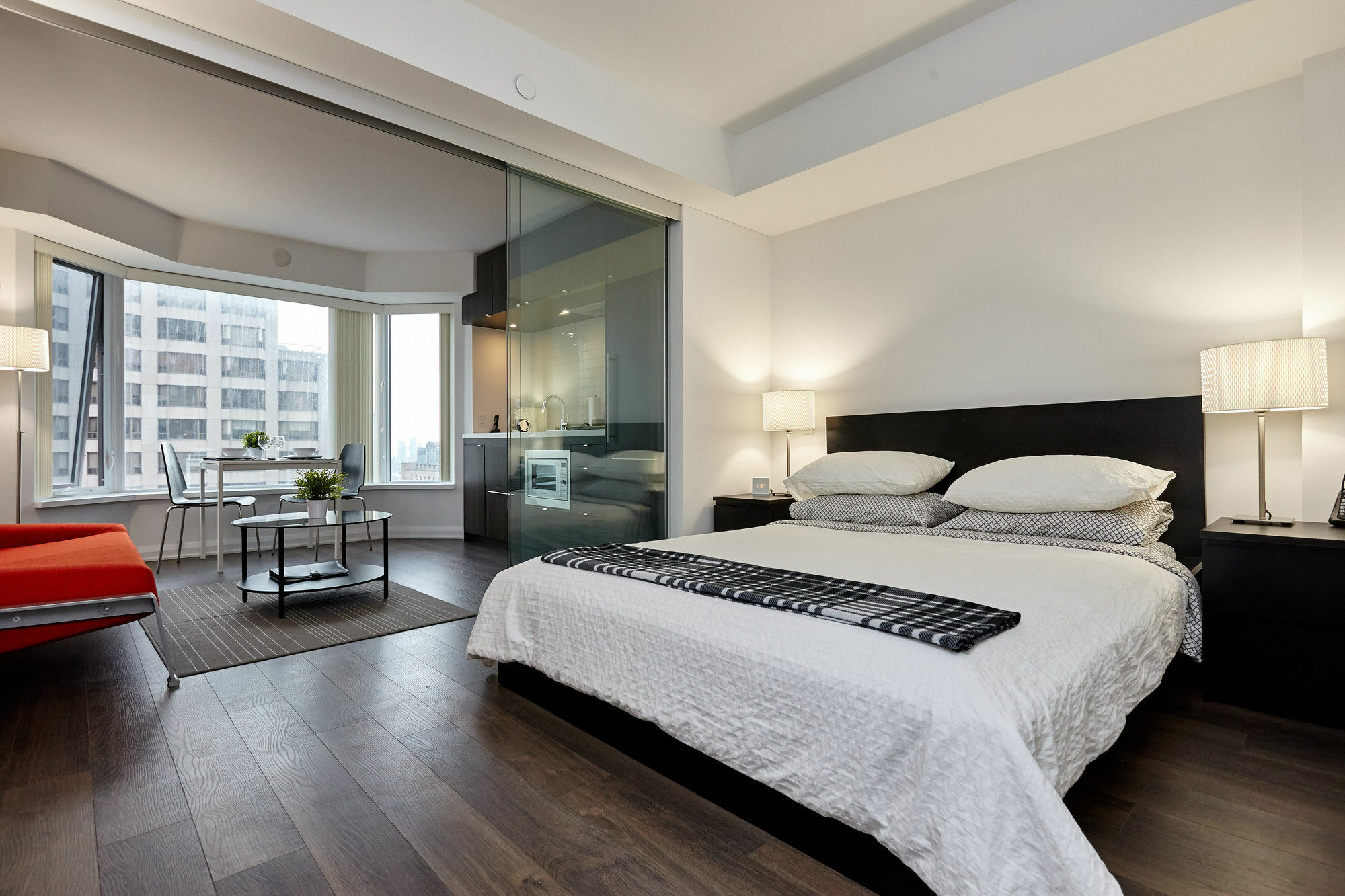 Atlas Suites - Yorkville Furnished Apartments Торонто Экстерьер фото